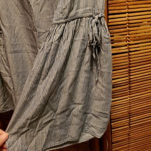 Beachlunchlounge tunic w bell sleeves L